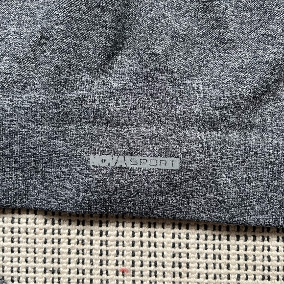 FASHION NOVA Nova Sport Athletic Long Sleeve Workout Top Size XL - Picture 2 of 6